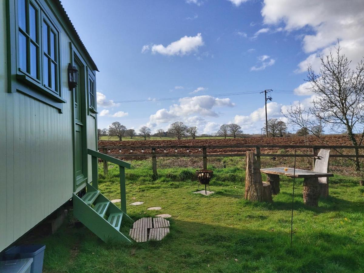 The Old Mill Shepherds Hut Okehampton Exterior foto